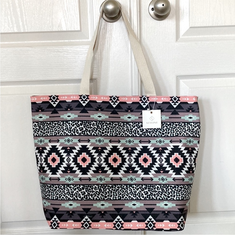 Jumbo Boho Aztec Print Beach Tote - Picture 10 of 11